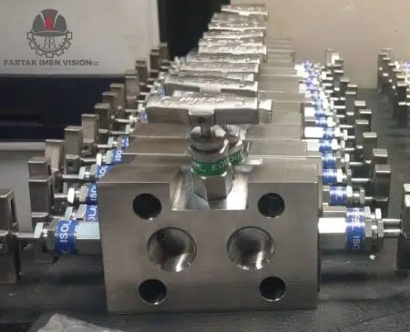 منیفولد یا شیر سه راهه ی Hy-Lok M Series